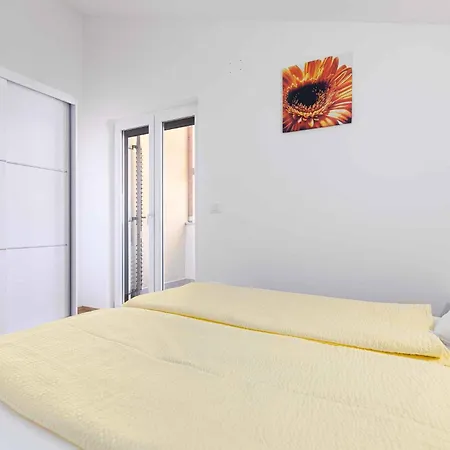 In Tar Porec - Istrien 45105 Apartment Frata