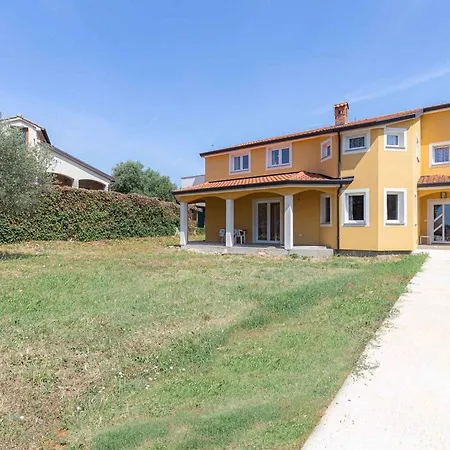 In Tar Porec - Istrien 45105 Frata